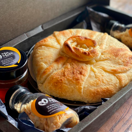 Queijo Brie Folhado 1kg